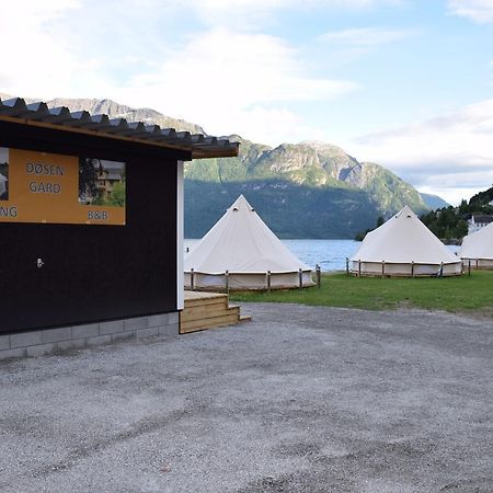 Dosen Gard Hotel Luster Bagian luar foto